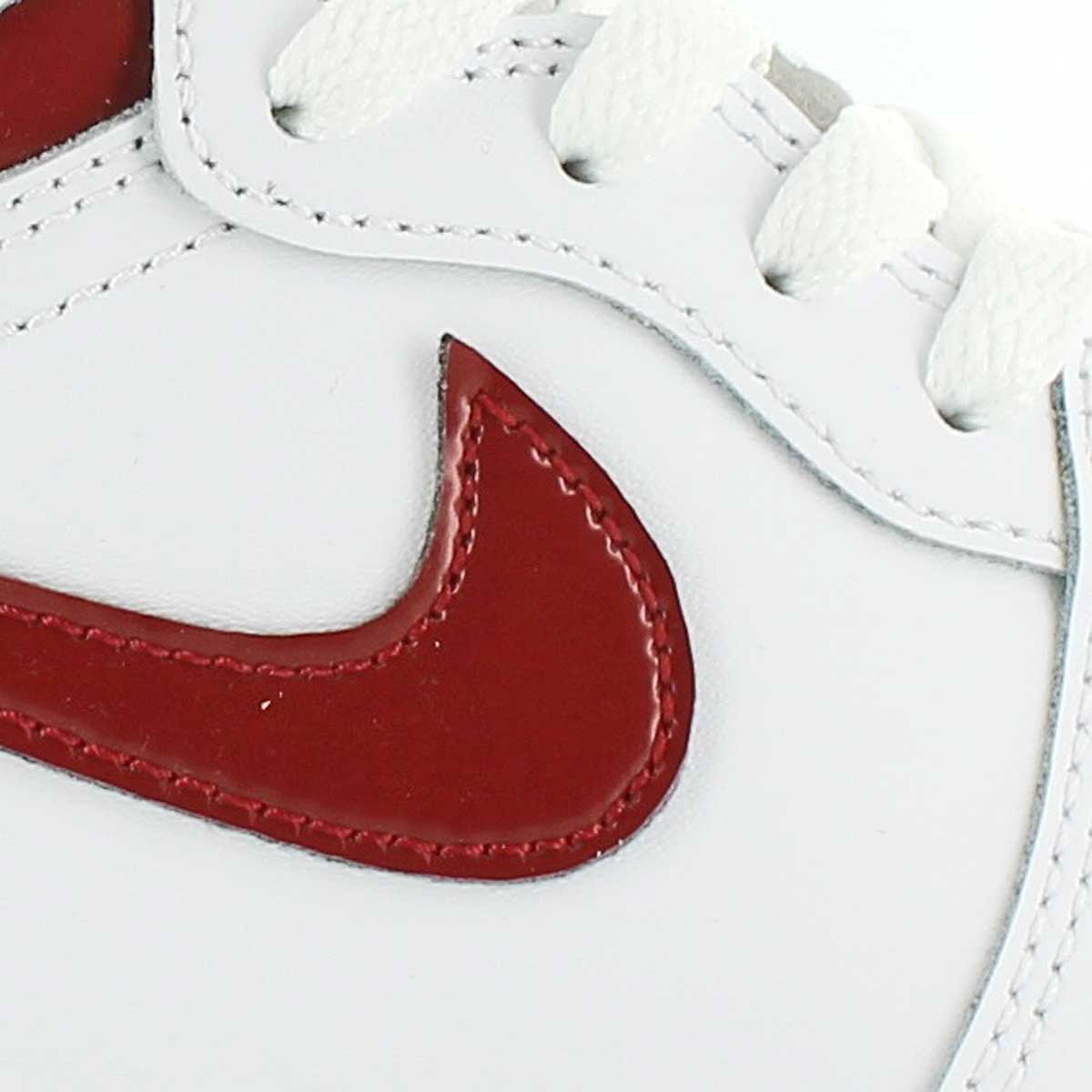 Купить Кроссовки Air Jordan 1 Retro High OG (BG) | 575441-103 в Москве или заказать доставку на Slamdunk.su