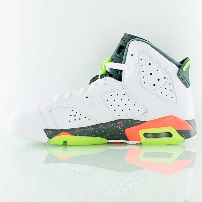 Купить Детские кроссовки Air Jordan 6 Retro BG | 384665-114 в Москве или заказать доставку на Slamdunk.su