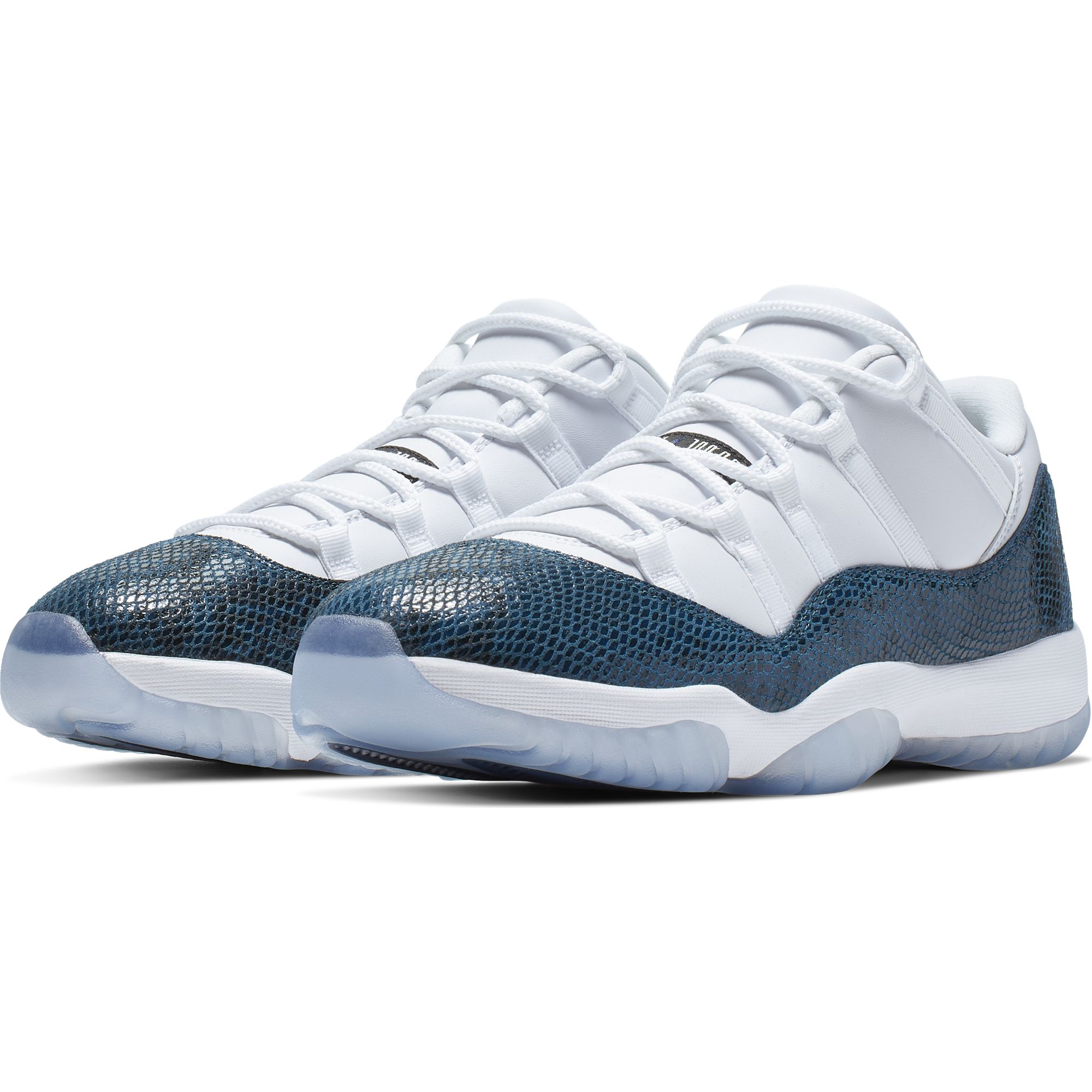 Купить Air Jordan 11 Retro Low LE | CD6846-102 в Москве или заказать доставку на Slamdunk.su