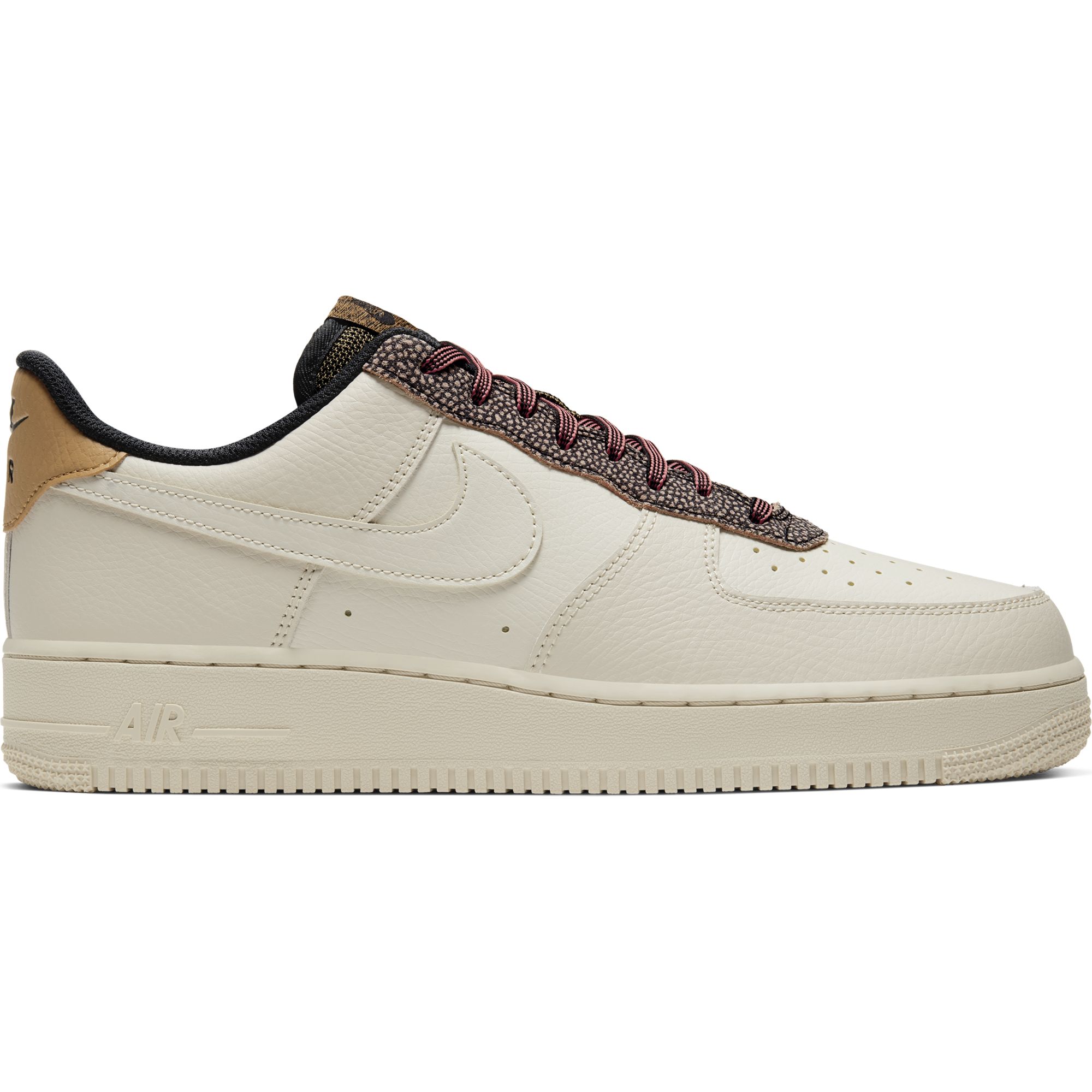 Кроссовки Nike Air Force 1 '07 LV8 - картинка