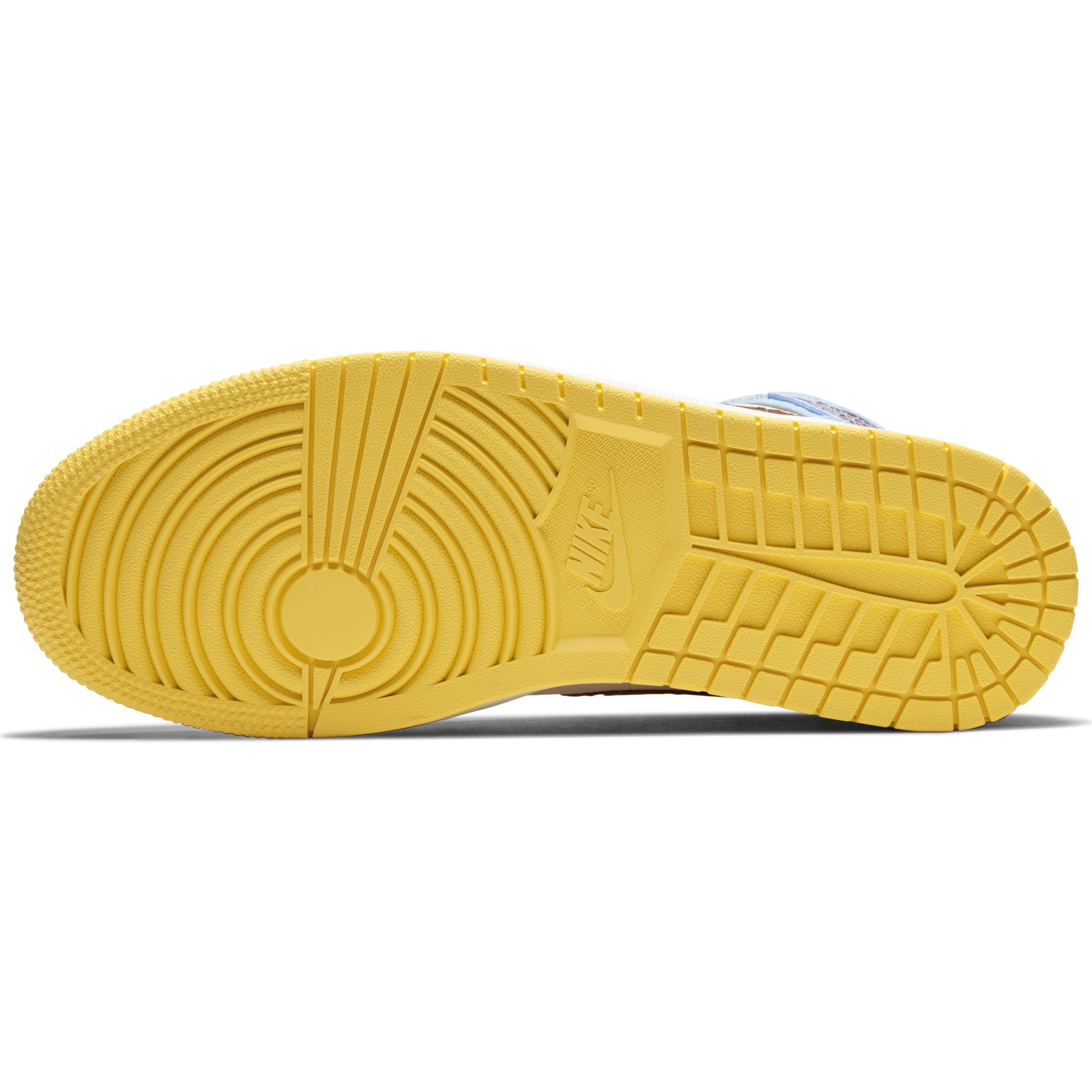 Купить Кроссовки Air Jordan 1 Mid SE Fearless | CU2803-200 в Москве или заказать доставку на Slamdunk.su
