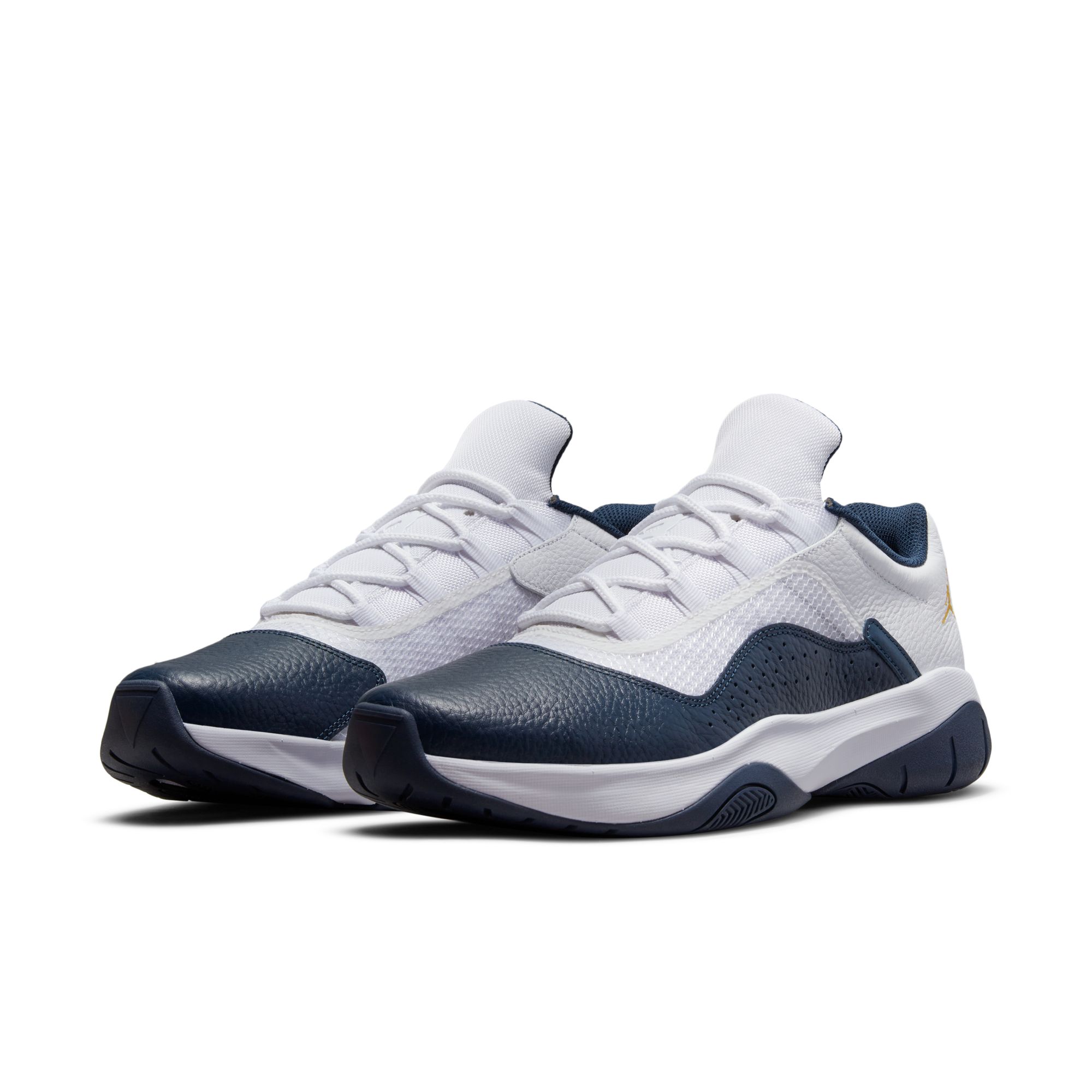 Купить Кроссовки Air Jordan 11 CMFT Low | CW0784-147 в Москве или заказать доставку на Slamdunk.su