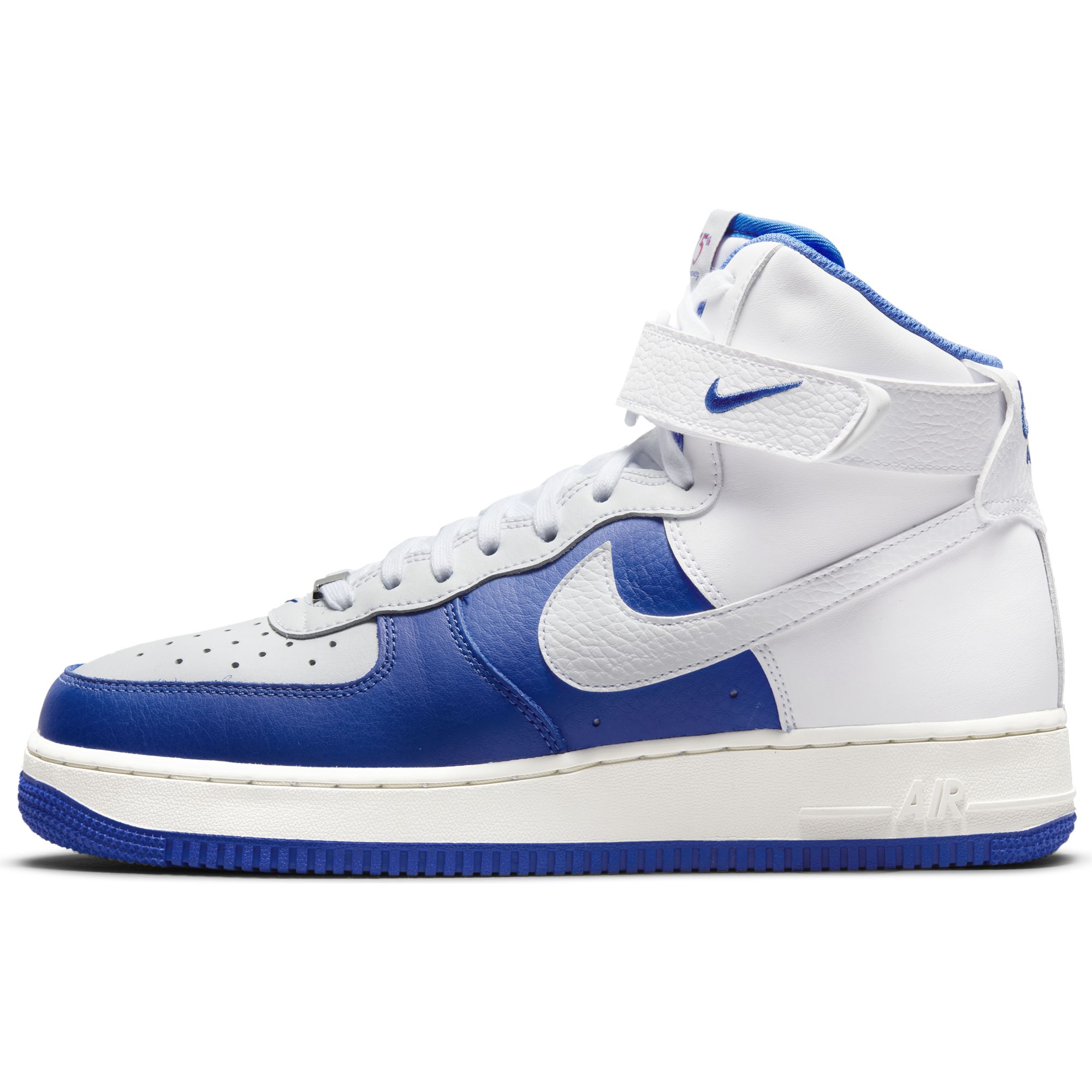 Nike air force store one high lv8
