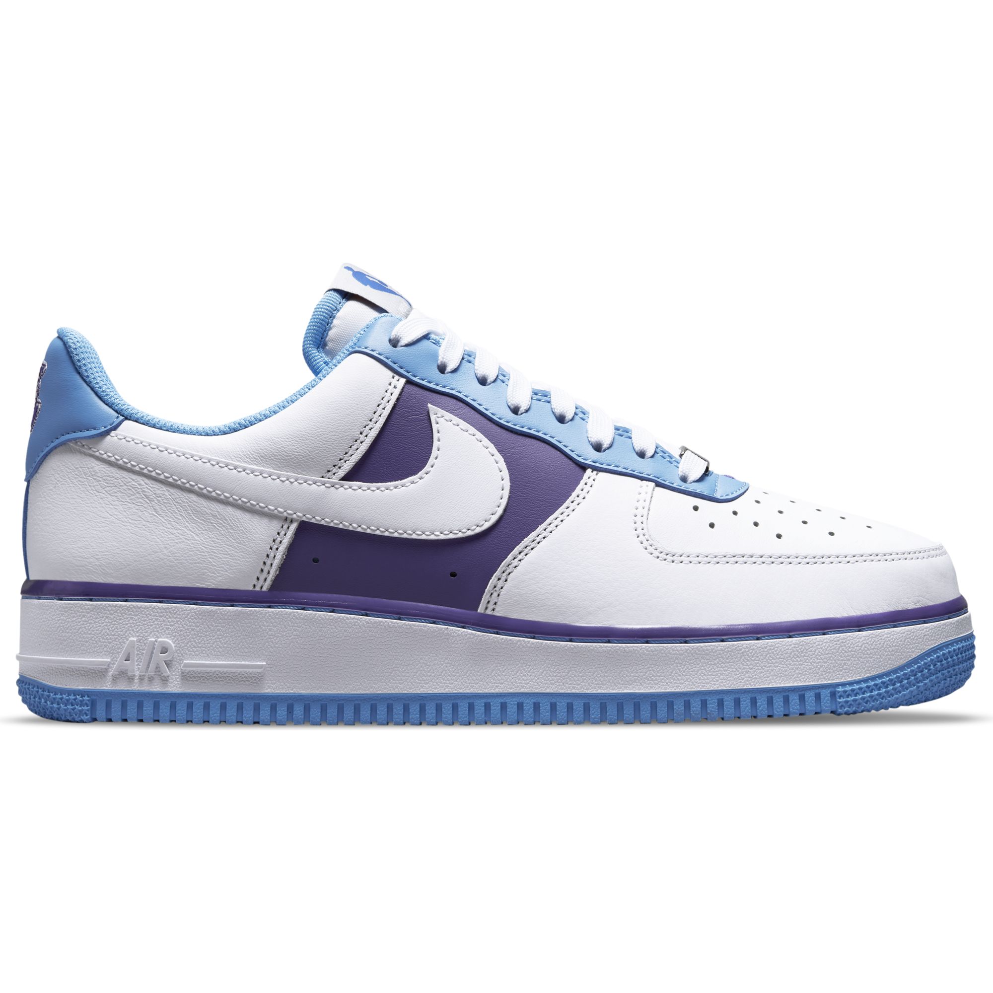 Кроссовки Nike Air Force 1 '07 LV8 - картинка