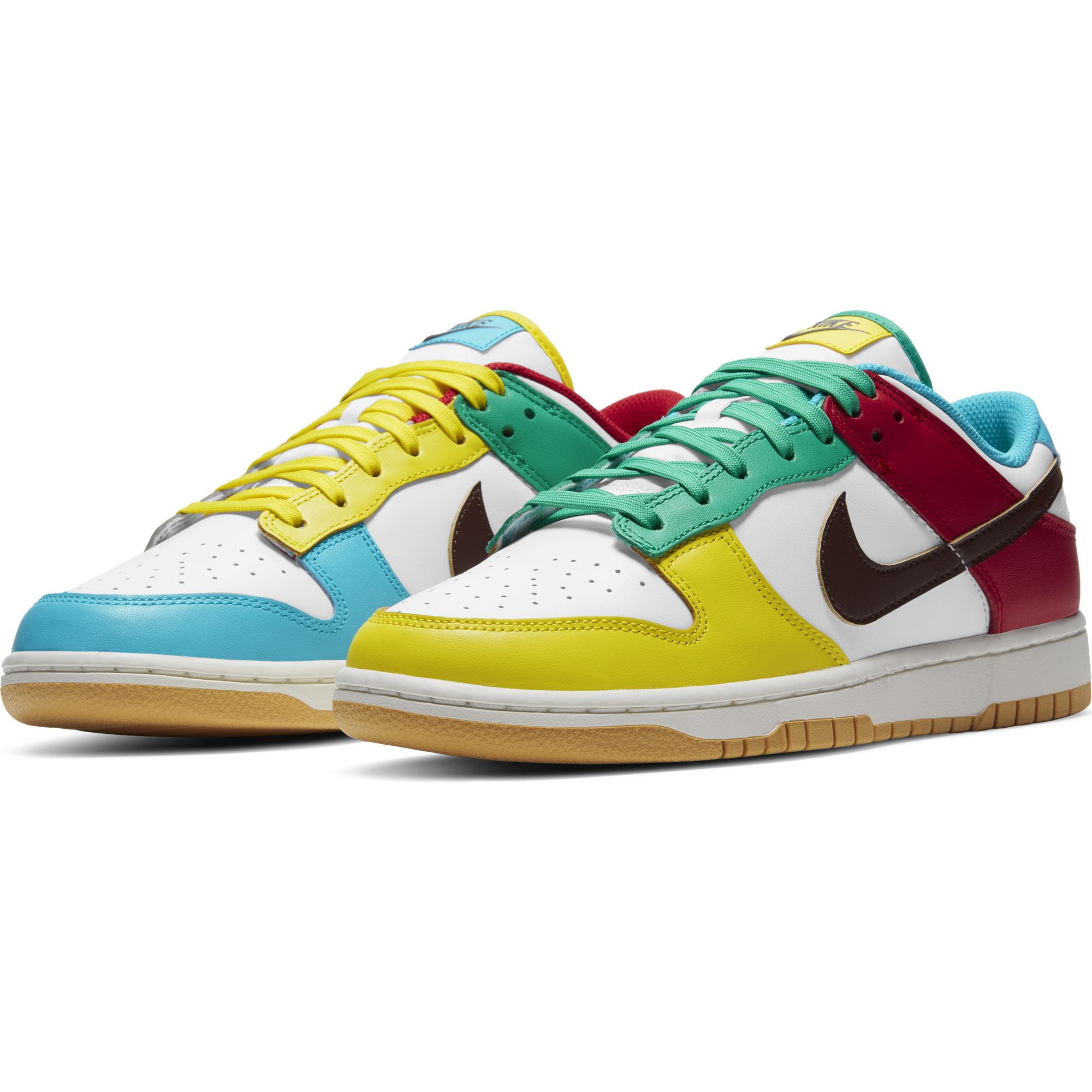 Купить Кроссовки Nike Dunk Low SE | DH0952-100 в Москве или заказать доставку на Slamdunk.su