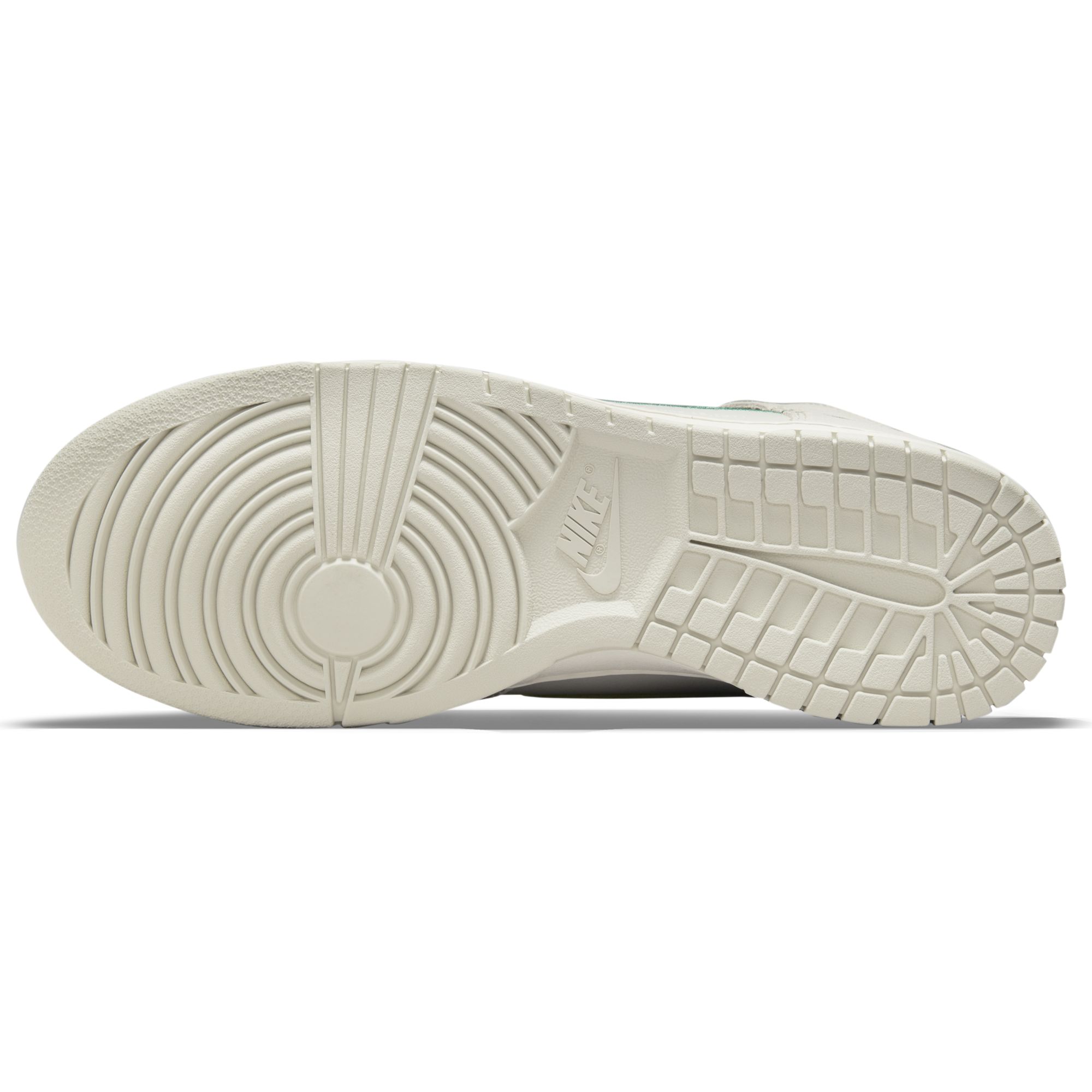 Купить Кроссовки Nike Dunk High SE | DH0960-001 в Москве или заказать доставку на Slamdunk.su