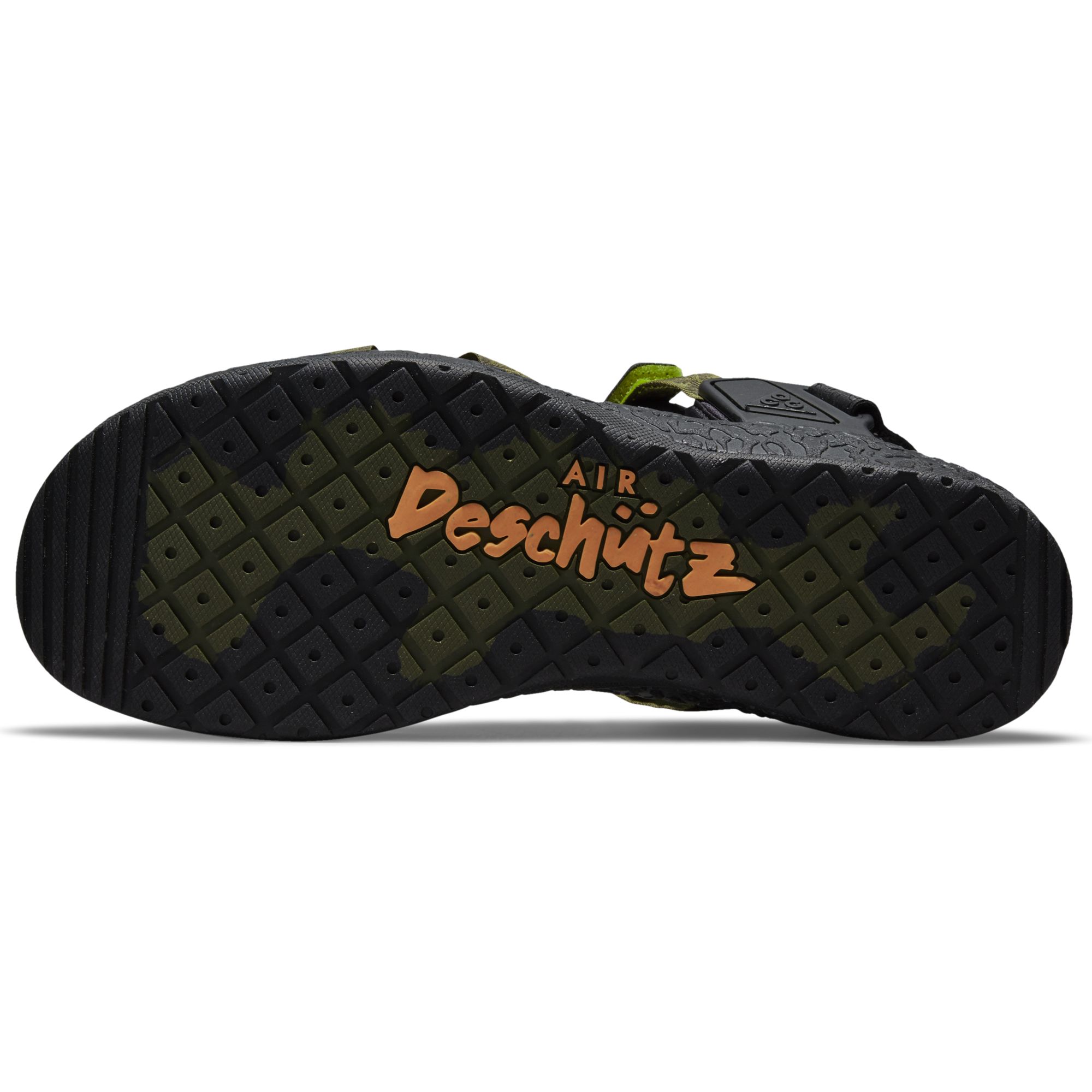 nike acg sig zane