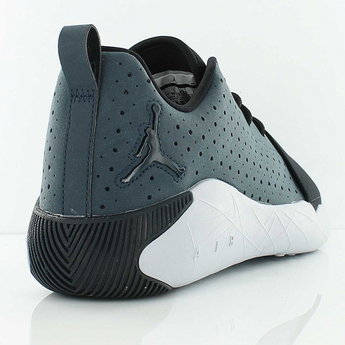 Купить Кроссовки Jordan Breakout | 881449-405 в Москве или заказать доставку на Slamdunk.su
