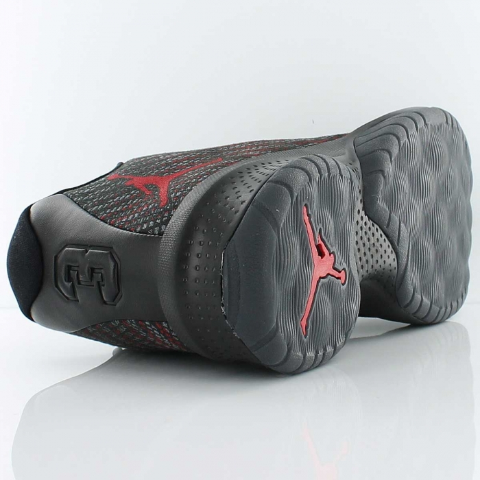 Купить Баскетбольные кроссовки Jordan B. Fly | 881444-005 в Москве или заказать доставку на Slamdunk.su