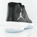 Баскетбольные кроссовки Jordan B. Fly | 881444-010