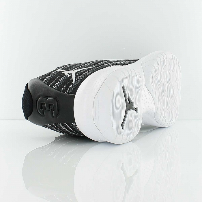 Купить Детские баскетбольные кроссовки Jordan B. Fly (GS) | 881446-010 в Москве или заказать доставку на Slamdunk.su