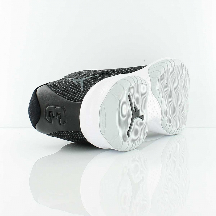 Купить Детские баскетбольные кроссовки Jordan B. Fly (GS) | 881446-011 в Москве или заказать доставку на Slamdunk.su