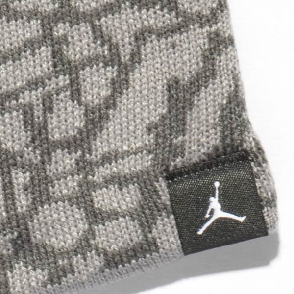 Купить Шапка Jordan Ele Reversible beanie | 546456-025 в Москве или заказать доставку на Slamdunk.su