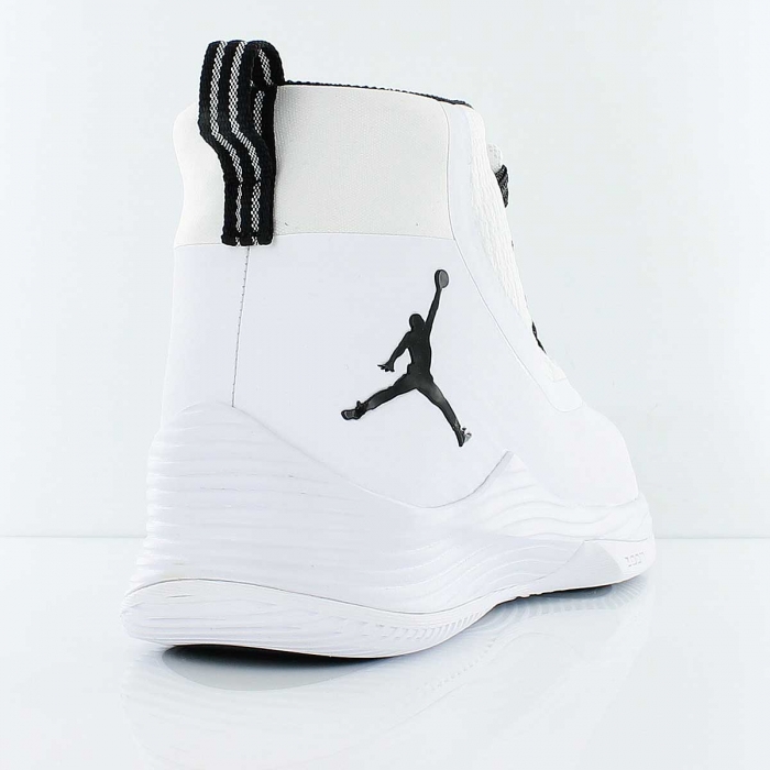 Купить Баскетбольные кроссовки Jordan Ultra Fly 2 | 897998-111 в Москве или заказать доставку на Slamdunk.su