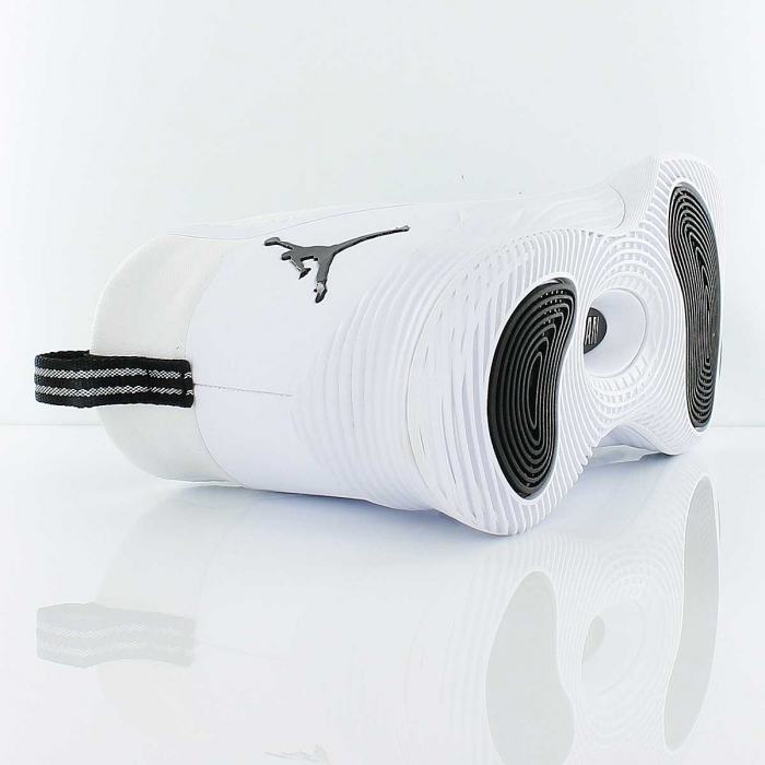 Купить Баскетбольные кроссовки Jordan Ultra Fly 2 | 897998-111 в Москве или заказать доставку на Slamdunk.su