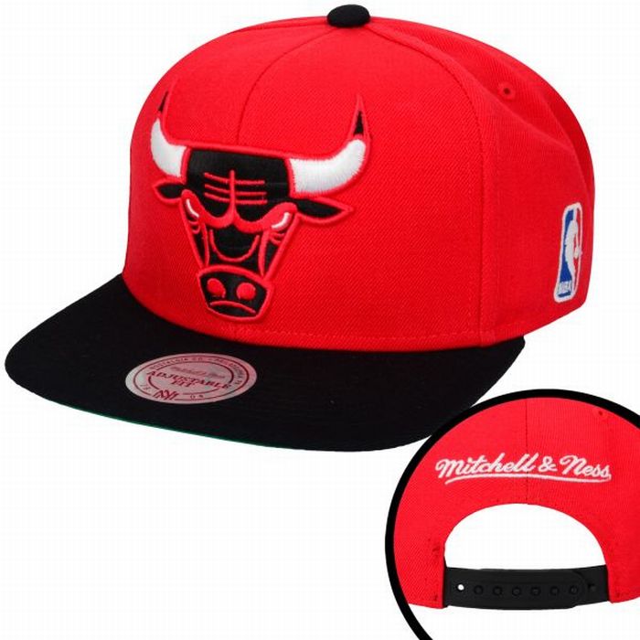 Кепка Mitchell & Ness Chicago Bulls - картинка