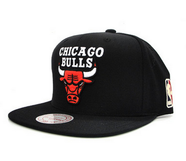 Кепка Mitchell & Ness Chicago Bulls - картинка