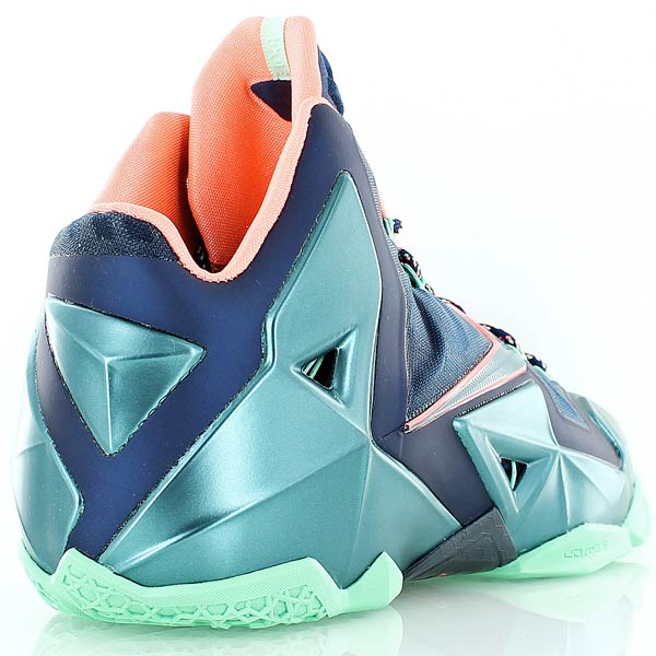 Купить Баскетбольные кроссовки Nike Lebron XI «Miami vs Akron» | 616175-400 в Москве или заказать доставку на Slamdunk.su