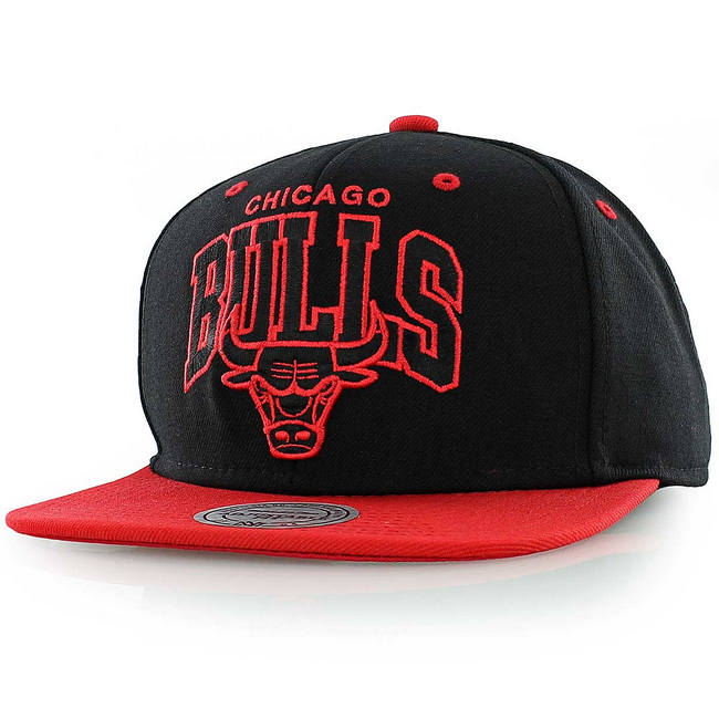 Кепка bulls. Mitchell Ness Чикаго. Митчелл Несс кепка Чикаго Булс. Chicago bulls кепка 90.