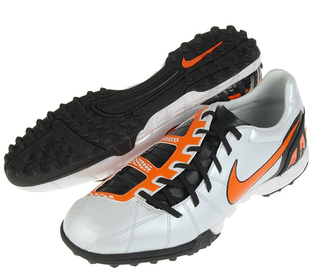 Купить Шиповки Nike Total90 Shoot  III TF | 386471-081 в Москве или заказать доставку на Slamdunk.su