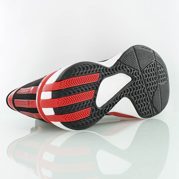 Купить Баскетбольные кроссовки Adidas D Rose 773 III | D73914 в Москве или заказать доставку на Slamdunk.su