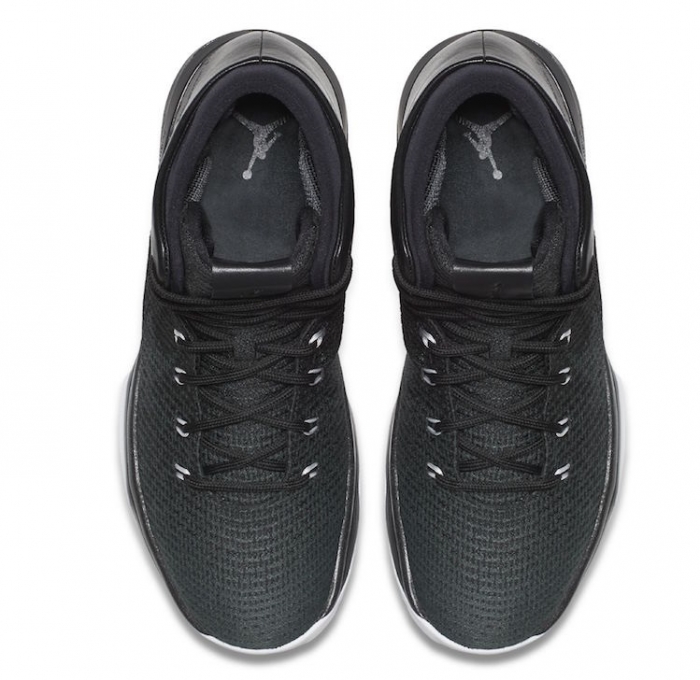 Air Jordan XXXI Black Cat 845037 010
