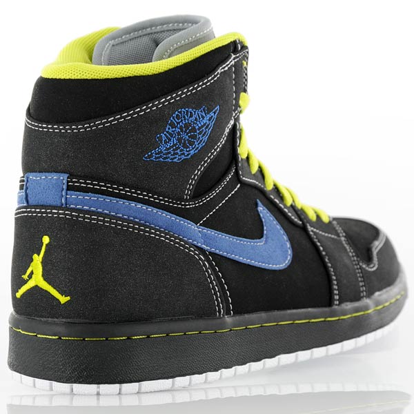 Купить Кроссовки Air Jordan 1 Retro High | 332550-005 в Москве или заказать доставку на Slamdunk.su