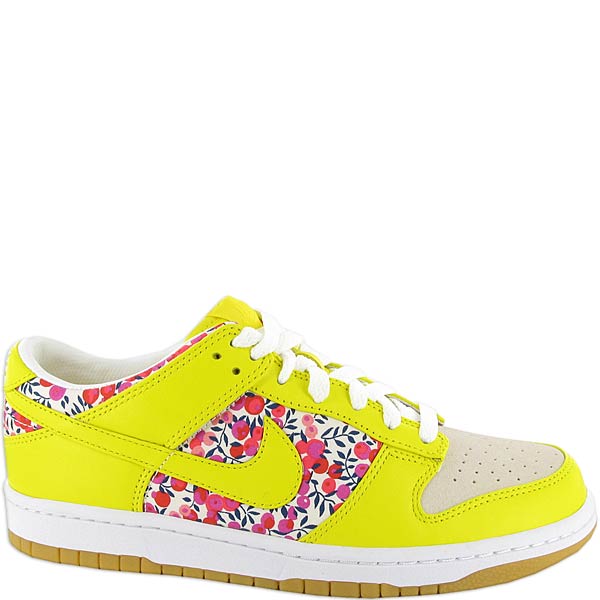 nike dunk low wmns