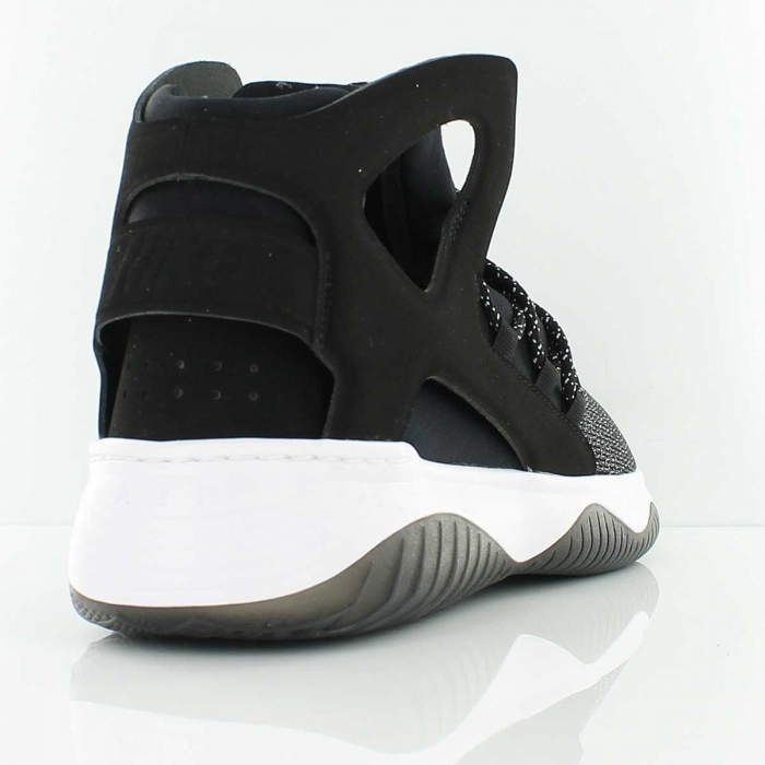 Купить Кроссовки  Nike Air Flight Huarache Ultra | 880856-001 в Москве или заказать доставку на Slamdunk.su