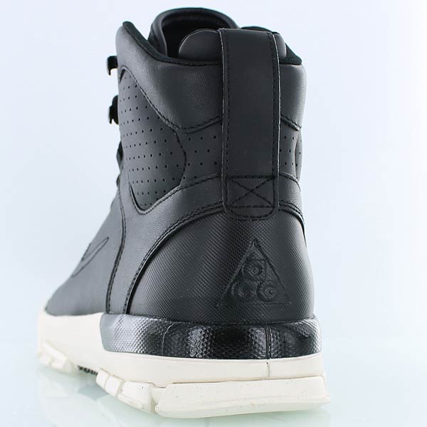 Nike Air Nevist 6