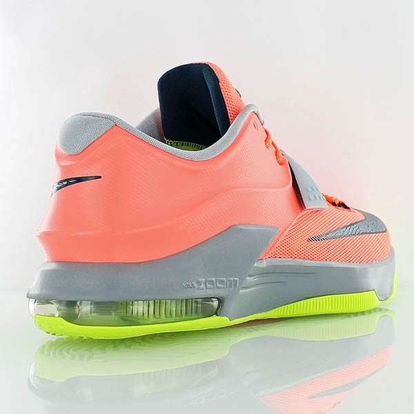 Купить Баскетбольные кроссовки Nike KD 7 '35000 Degrees' | 653996-840 в Москве или заказать доставку на Slamdunk.su