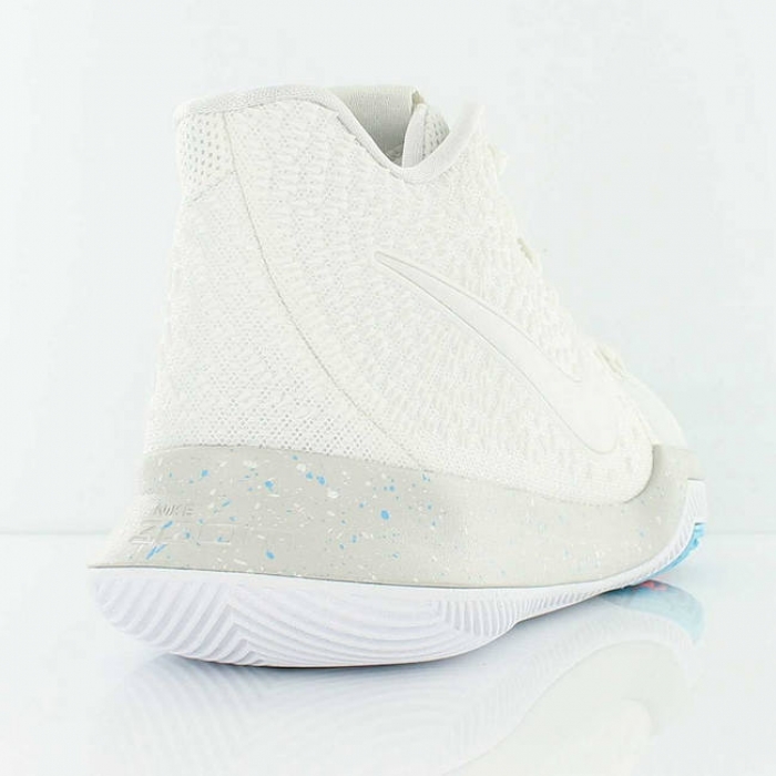 Купить Баскетбольные кроссовки Nike Kyrie 3 "Ivory" | 852395-101 в Москве или заказать доставку на Slamdunk.su