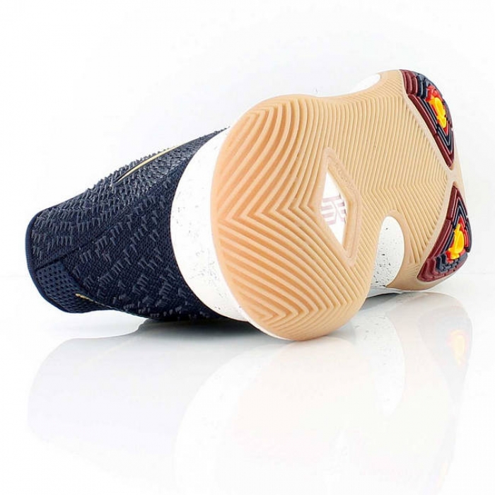 Купить Баскетбольные кроссовки Nike Kyrie 3 "Obsidian" | 852395-400 в Москве или заказать доставку на Slamdunk.su