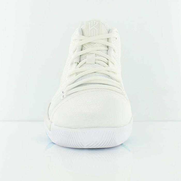 Купить Детские баскетбольные кроссовки Nike Kyrie 3 (GS) | 859466-101 в Москве или заказать доставку на Slamdunk.su