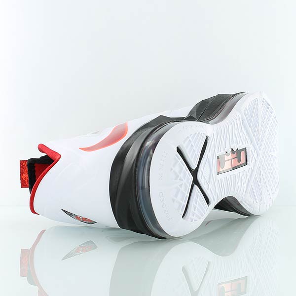 Купить Баскетбольные кроссовки Nike Lebron X | 541100-100 в Москве или заказать доставку на Slamdunk.su