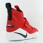 Баскетбольные кроссовки LeBron Soldier XI "University Red" - картинка