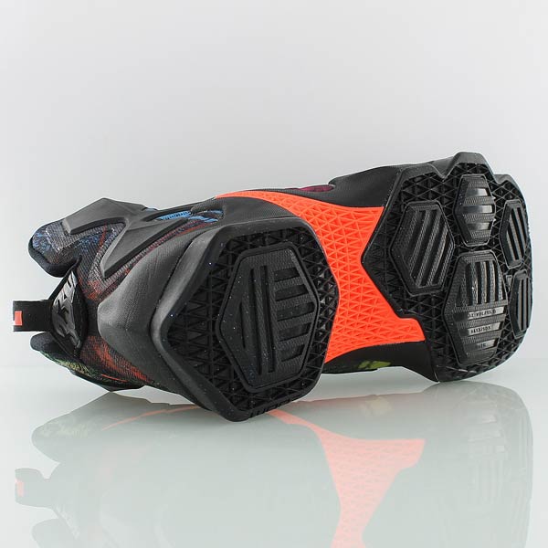 Купить Баскетбольные кроссовки Nike Lebron XIII 'The Akronite Philosoph | 807219-008 в Москве или заказать доставку на Slamdunk.su