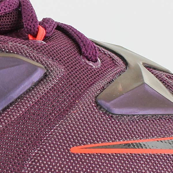 Купить Баскетбольные кроссовки Nike LeBron XIII Medium Berry | 807219-500 в Москве или заказать доставку на Slamdunk.su
