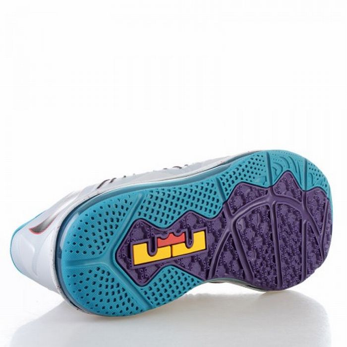 Купить Баскетбольные кроссовки Nike LeBron X Low | 579765-002 в Москве или заказать доставку на Slamdunk.su