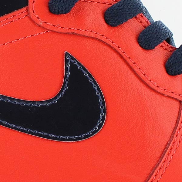 Купить Кроссовки Air Jordan 1 Retro High | 555088-606 в Москве или заказать доставку на Slamdunk.su